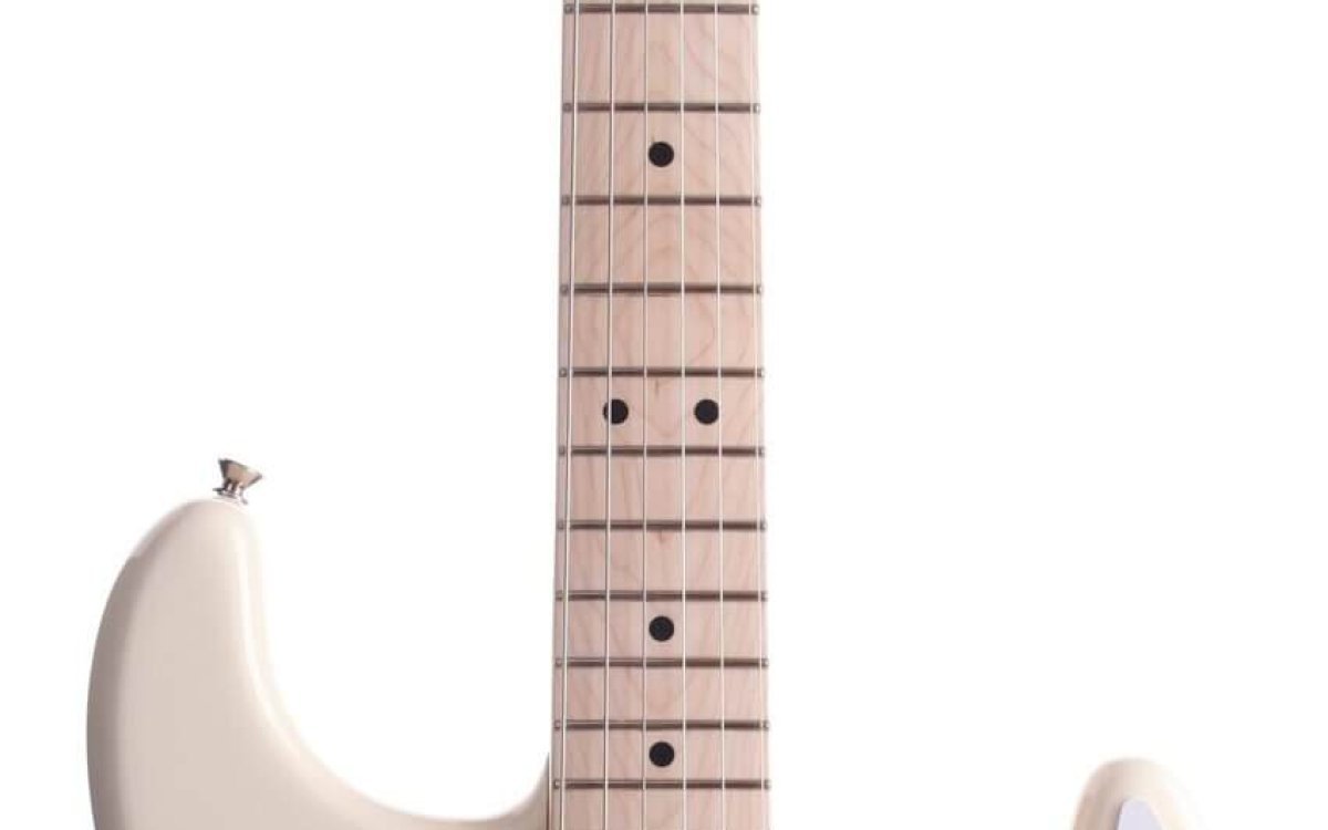 Fender Eric Clapton Artist Series Stratocaster (Maple with Case), Olympic White